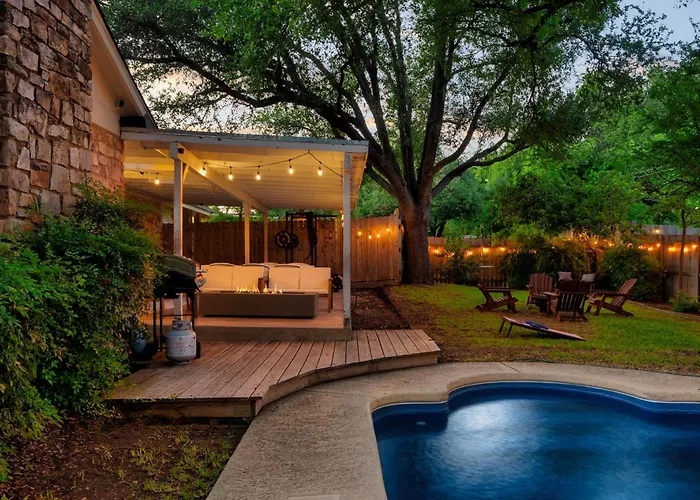 Pool & Hot Tub Luxury Escape Gym & Gameroom Round Rock